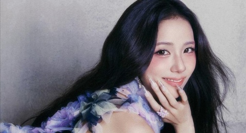 Selamat! Jisoo BLACKPINK Menerima Rising Star Award di Canneseries 2026