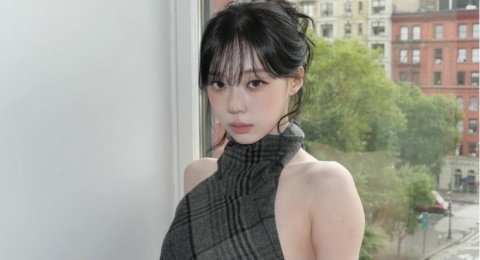 4 Ide OOTD Soft Girly ala Winter aespa untuk Look Feminin Simpel