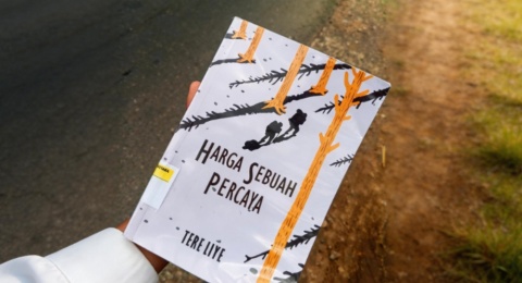 Harga Sebuah Percaya: Mengapa Cinta Tak Cukup Hanya Dititipkan dalam Doa?