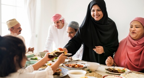 Ketika Kecemasan Sosial Datang Bersamaan dengan Hari Raya
