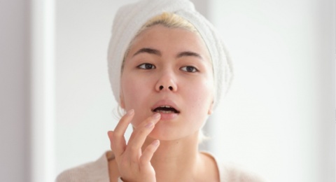 Bibir Kering dan Pecah-Pecah? Ini 4 Lip Serum Vitamin E yang Layak Dicoba