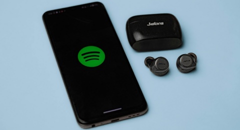 Uninstall Spotify? Duh, Nanti Kenangan Lofi dan Wrapped-ku Gimana?