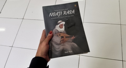 Buku Ngaji Rasa: Ketika Hati Menjadi Ruang Belajar yang Paling Jujur