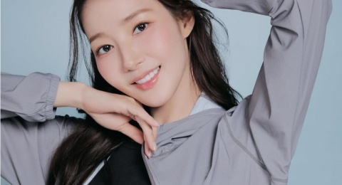 4 Inspirasi Sporty Look ala Park Min Young, Tetap Chic saat Berkeringat!