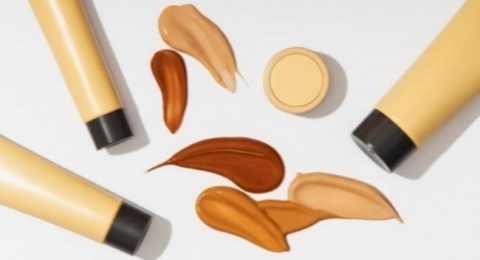 4 Tinted Sunscreen SPF 40 untuk Pudarkan Noda Hitam dan Proteksi Sinar UV