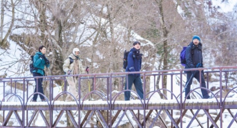 Ada Dowoon dan Lee Chae Min, Variety Show Take a Hike Siap Tayang Agustus