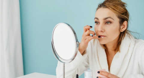 4 Lip Sleeping Mask Kandungan Cherry untuk Bibir Plumpy ala Glass Skin