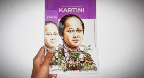 Sisi Manusiawi Kartini: Melampaui Mitos dalam Buku Gelap-Terang Hidupnya