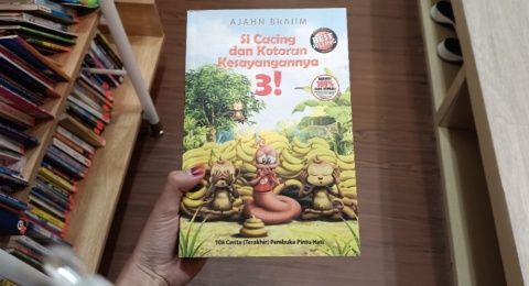 Belajar Tenang ala Buddhis di Buku Si Cacing dan Kotoran Kesayangannya 3