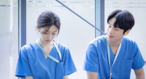 Capek, Serba Salah, Kurang Tidur: Realita Dokter Muda di Resident Playbook