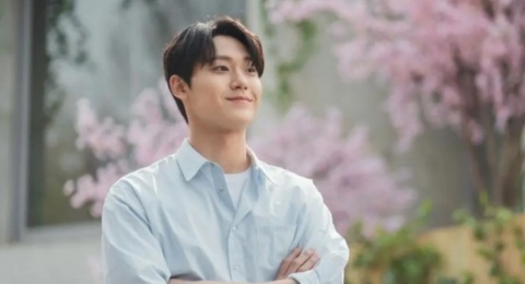 Lee Do Hyun Diincar Perankan Pasien Kanker di Film Remake Viva La Vida