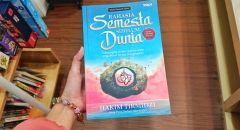 Ketika Iblis Iri: Pelajaran Berharga dari Rahasia Semesta Sebelum Dunia