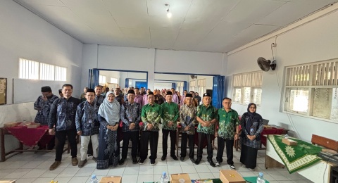 FH UNY Gelar PkM di MIM Tonjong, Kenalkan Pendekatan 'Deep Learning' untuk Guru Muhammadiyah