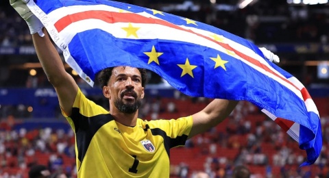 Serba-serbi Piala Dunia 2026: Kiprah Fenomenal Vozinha hingga Drama Intervensi Aturan