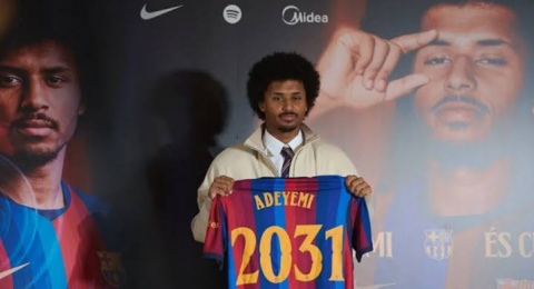 Resmi Tinggalkan Dortmund, Karim Adeyemi Hijrah ke Barcelona: Awal Gemilang