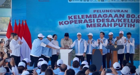 Koperasi Desa hingga Pelosok, Mengapa Sekolah Rusak Justru Dibiarkan?
