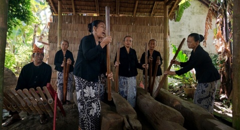 Gema Lesung Kemiren: Menenun Asa dan Wirausaha di Jantung Suku Osing