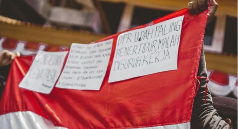 Yakin Sudah Merdeka? 5 Novel Indonesia Ini Ungkap Pembungkaman Suara Rakyat