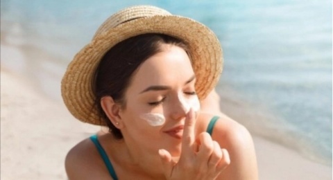 Anti-Kusam Seharian! 4 Chemical Sunscreen Brightening Bikin Wajah Glowing