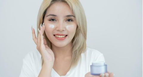 4 Pelembap Anti-Aging Bebas Pewangi agar Wajah Tetap Kencang Tanpa Iritasi