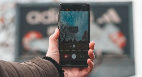 5 HP Android dengan Kamera Bagus untuk Kamu yang Mau Mulai Ngonten