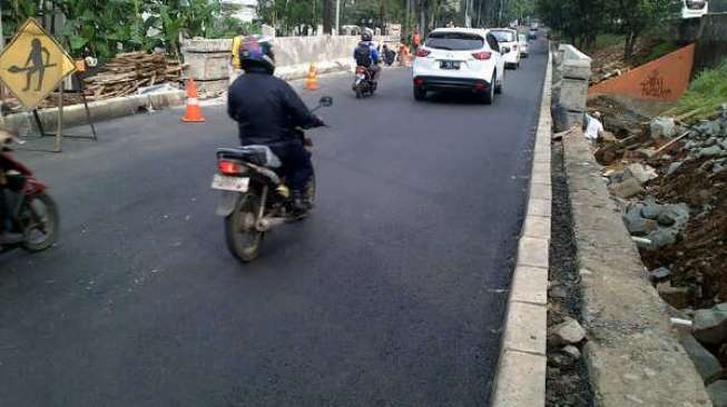 Jembatan TB Simatupang Sudah Bisa Dilintasi Kendaraan