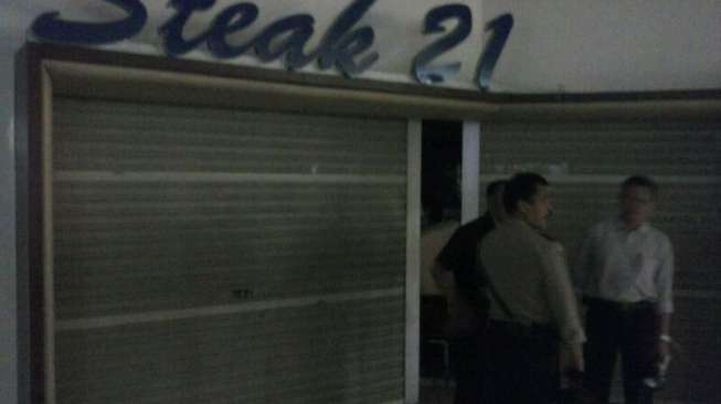 Restoran Steak 21 Plaza Semanggi Terbakar