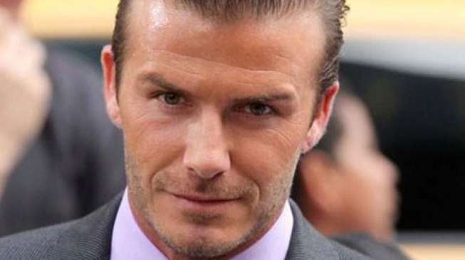 Beckham Kunjungi Korban Selamat Topan Haiyan