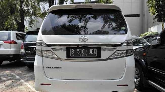 Mobil Mewah Jennifer Dunn Disita KPK