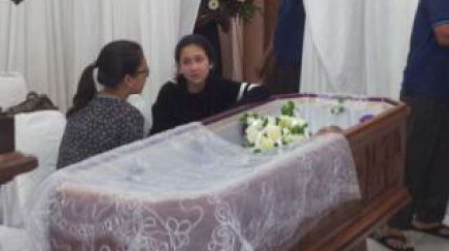 Ayah Priscilia 'Blink' Meninggal Dunia