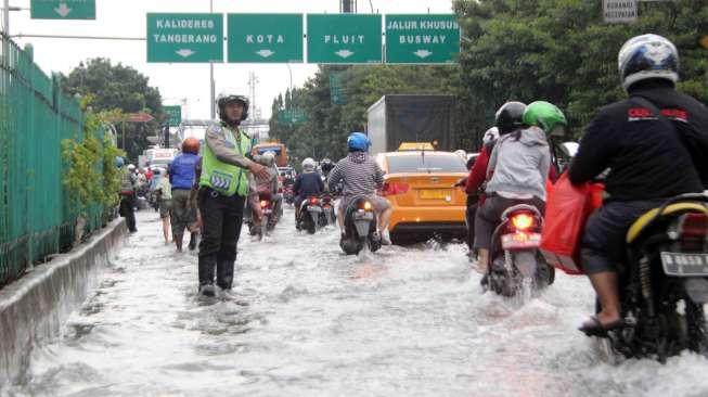 Pemerintah Buat Sistem Peringatan Dini Banjir untuk Wilayah Jakarta