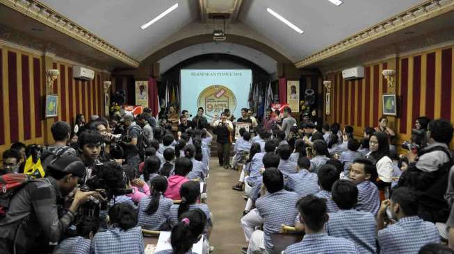 Sosialisasi Pemilu Oleh KPU Jakarta Barat untuk penyandang disabilitas di SLB Pangudi Luhur Jakarta Barat, Rabu, (26/2). [MATAMATA/ Adrian Mahakam]