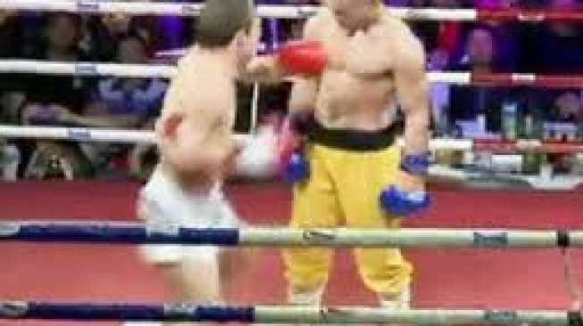 Video: Inilah Jadinya Kalau Shaolin Tanding Tinju