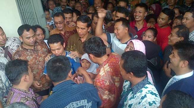 Foto Bareng Jokowi, Seorang Pemuda Disoraki