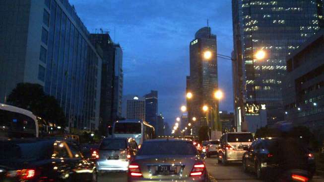 MH Thamrin di Senja Hari