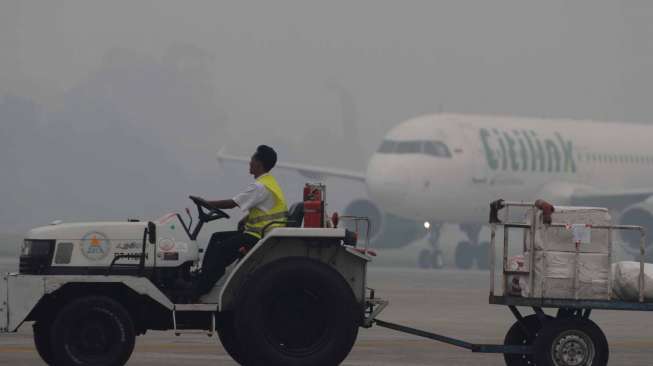 78 Penerbangan di Bandara Pekanbaru Batal Gara-gara Asap