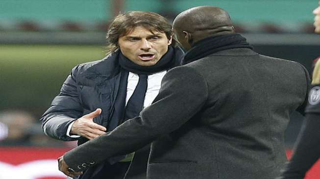 Conte: Prandelli &quot;Tidak Berpendidikan&quot;