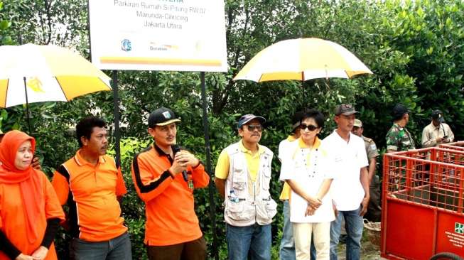 Yayasan Danamon Resmikan Bank Sampah Sejahtera di Marunda