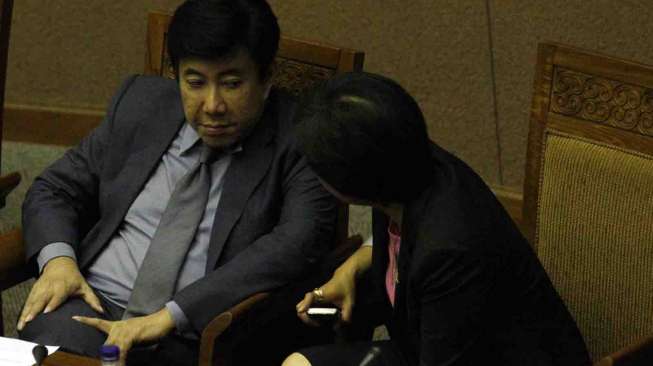 Sidang Paripurna Gedung Nusantara II,  DPR, Jakarta, Kamis (6/3). Sidang mengagendakan pengambilan keputusan terhadap laporan komisi IV DPR RI mengenai hasil pembahasan permohonan persetujuan perubahan peruntukan kawasan hutan. [suara.com/Adrian Mahakam]