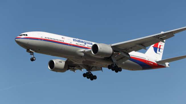 Identitas Palsu 2 Penumpang Malaysia Airlines Cuatkan Dugaan Baru