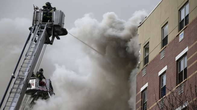 Satu Tewas, 11 Terluka dalam Ledakan Gedung di New York