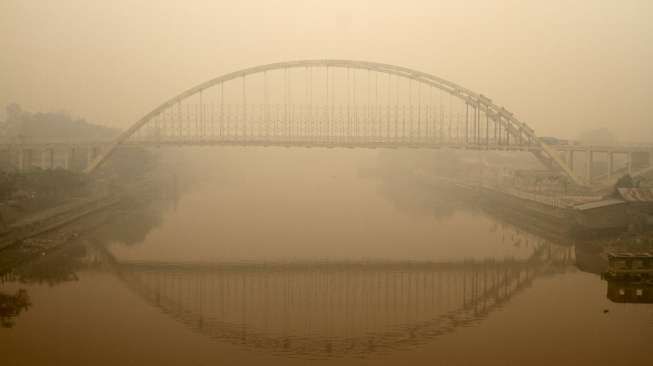 Kabut Selimuti Pekanbaru, BMKG Sebut Bukan Asap Akibat Karhutla