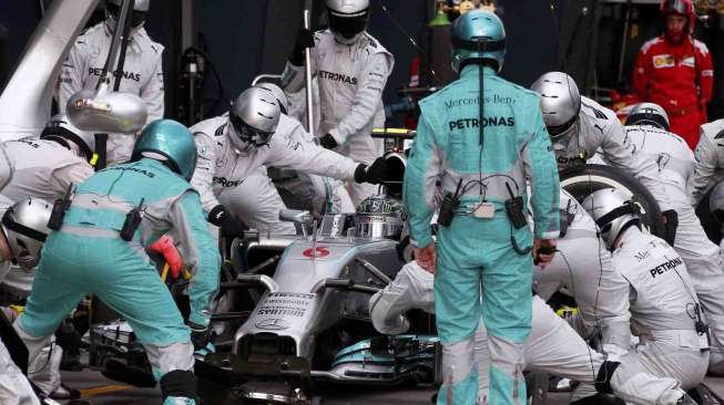 Pembalap F1 Nico Rosberg asal Jerman di F1 GP Australia, di Sirkuit Albert Park, Melbourne, Minggu (16/3). [Reuters/David Gray] 