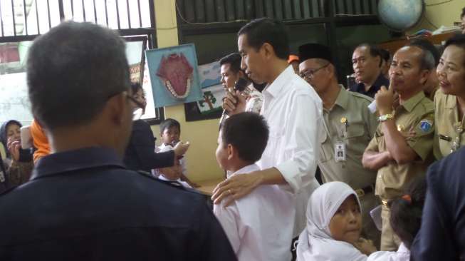 Ungkapan Jokowi yang Bikin Murid Sekolah Terpingkal-pingkal