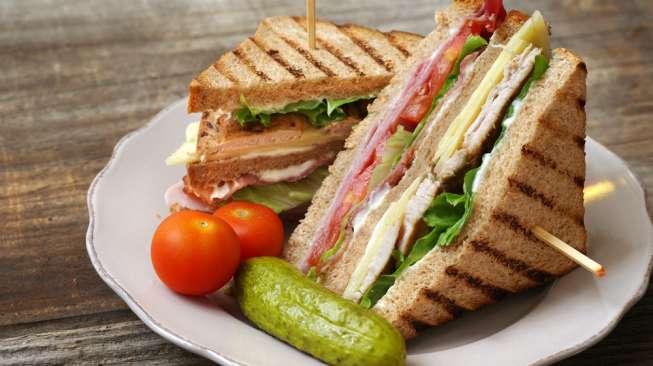 Ilustrasi sandwich. (sumber: Shutterstock)