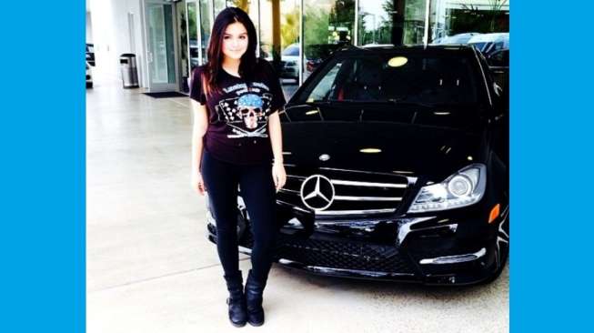 Pilih dan Bayar Sendiri, Inilah Mobil Pertama Ariel Winter