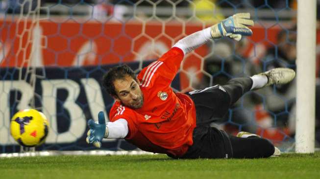 Kiper Real Madrid Diego Lopez, kiper yang paling sedikit kebobolan di liga Spanyol dari 11 pertandingan di tahun 2014. [sutterstock]