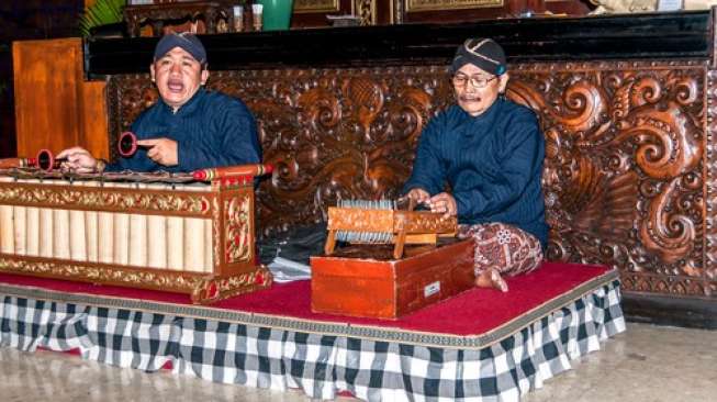 Pemkot Jogja Buat Peraturan untuk Pegawai Berpakaian Lurik