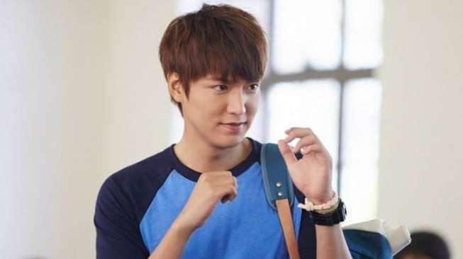 Lee Min Ho Pulang Wamil, Netizen Ramai Komen Kocak