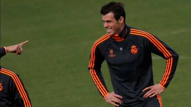 Pemain Real Madrid Gareth Bale dalam sesi latihan di Madrid, Spanyol, [1/4].  Real Madrid akan menghadapi Borussia Dortmund dalam babak 8 besar Liga Champions, Kamis [3/4]. [Reuters/Sergio Perez]